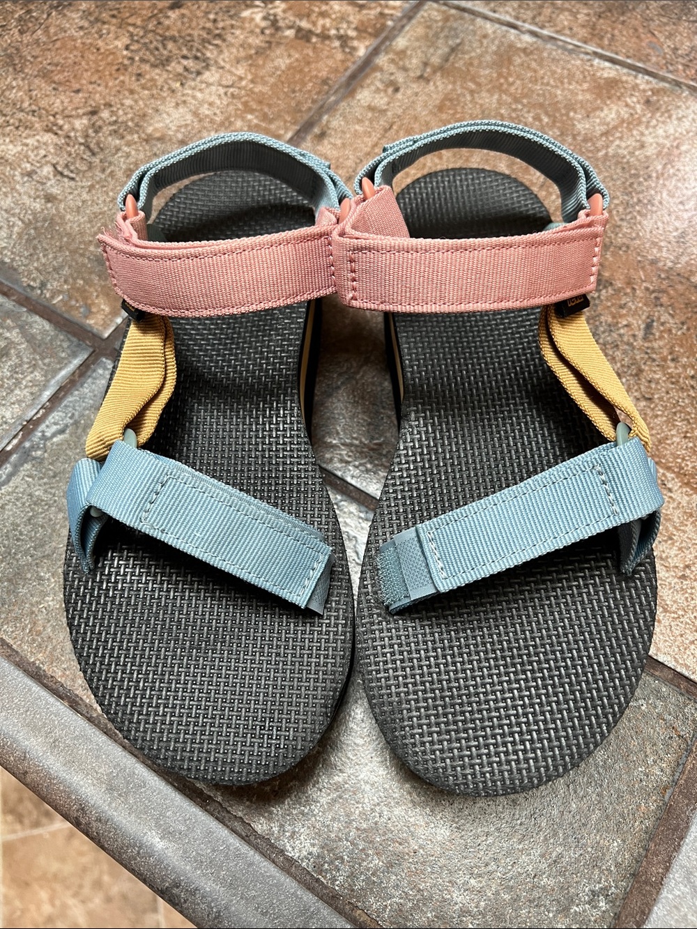 Teva Midform Universal Tri-Color Sandals, size 7, excellent condition